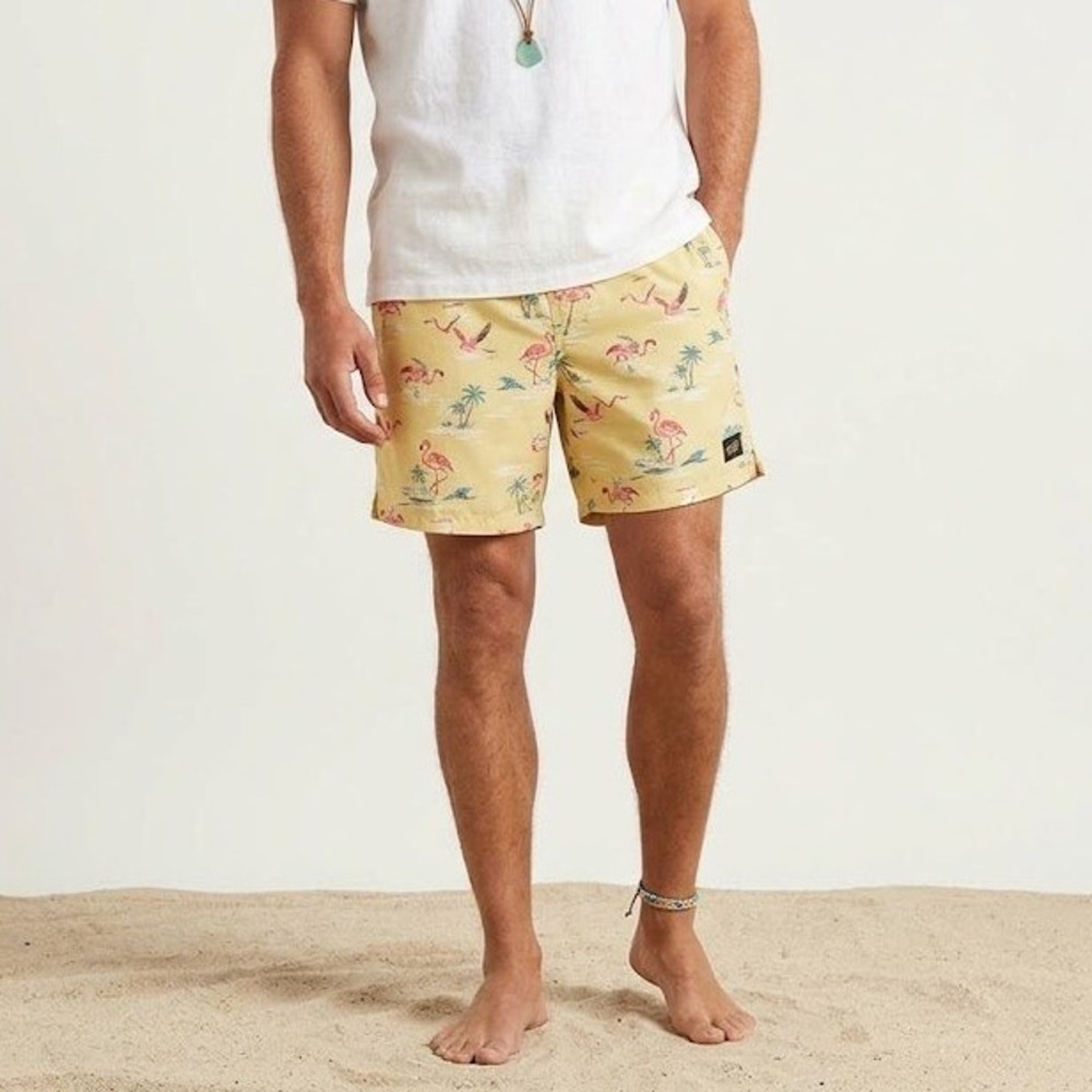 Howler Brothers Horizon Hybrid Shorts Mens L Yellow Flamingo Tropical Print Surf